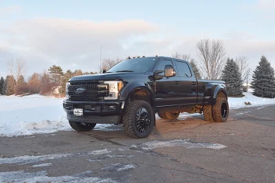 SHADOW BLACK - 2020 FORD F-250 LEVEL - Image 2 of 8