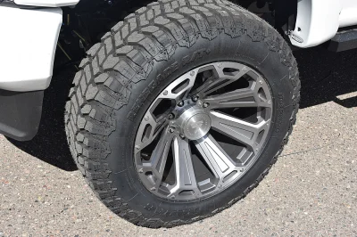 SUMMIT WHITE 1 - 2020 FORD F-250 LIFT - Image 9 of 11