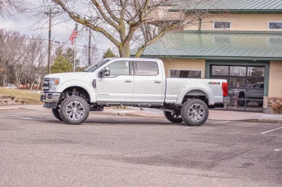 SUMMIT WHITE 2 - 2020 FORD F-250 LIFT - Image 9 of 16
