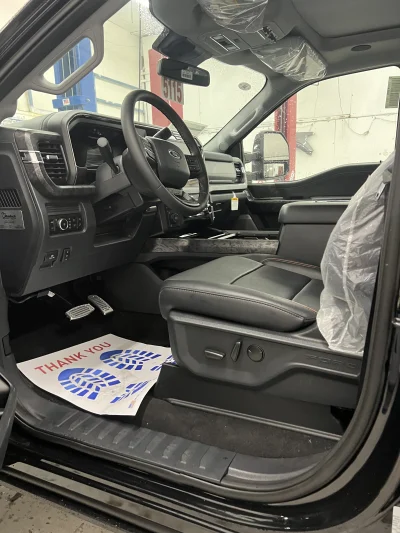 2026 FORD F250 - M80X PACKAGE - AGATE BLACK (UM) - 2026 FORD F-250 LEVEL - Image 5 of 14
