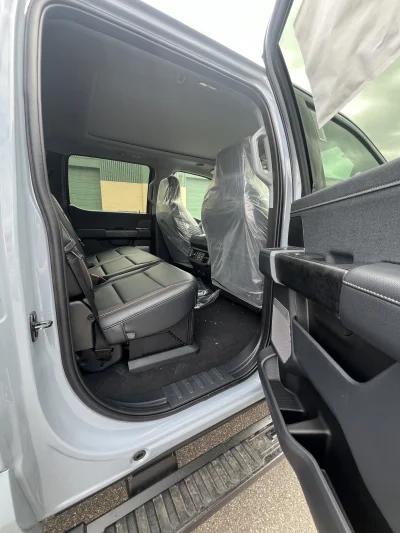2026 FORD F250 LARIET - M80 PACKAGE - GLACIER GRAY (R7) - 2026 FORD F-250 M80 - Image 7 of 15