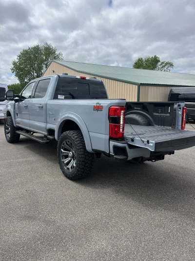 2026 FORD F250 LARIET - M80 PACKAGE - GLACIER GRAY (R7) - 2026 FORD F-250 M80 - Image 9 of 15
