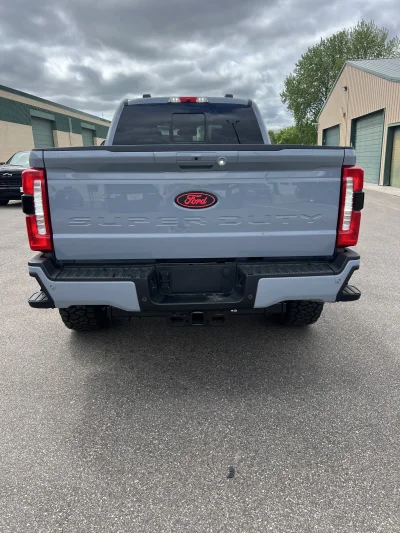 2026 FORD F250 LARIET - M80 PACKAGE - GLACIER GRAY (R7) - 2026 FORD F-250 M80 - Image 11 of 15