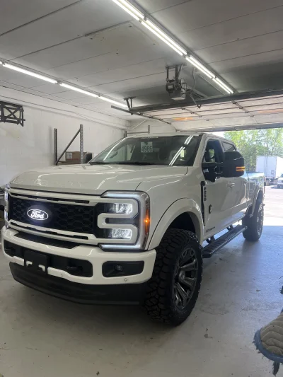 2026 FORD F250 LARIAT- M80 PACKAGE - STAR WHITE (AZ) - 2026 FORD F-250 M80X - Image 1 of 14