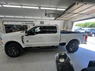 2026 FORD F250 LARIAT- M80 PACKAGE - STAR WHITE (AZ) - 2026 FORD F-250 M80X - Image 4 of 14