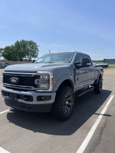 2026 FORD F250 LARIAT - M80X PACKAGE - GLACIER GRAY (R7) - 2026 FORD F-250 M80X - Image 3 of 15