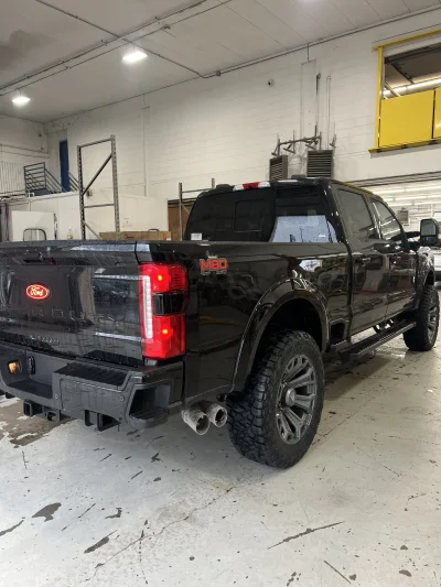 2026 FORD F250 LARIAT - M80X  PACKAGE - AGATE BLACK (UM) - 2026 FORD F-250 M80X - Image 12 of 15