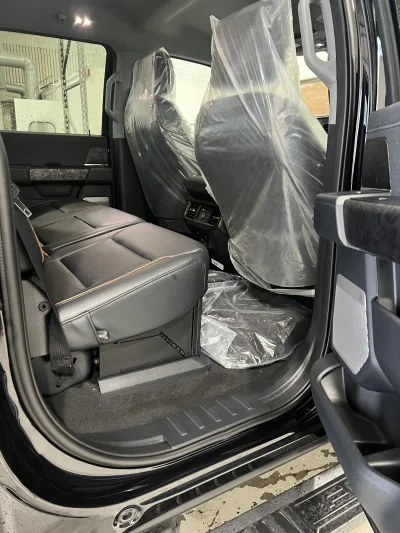 2026 FORD F250 LARIAT - M80X  PACKAGE - AGATE BLACK (UM) - 2026 FORD F-250 M80X - Image 8 of 15