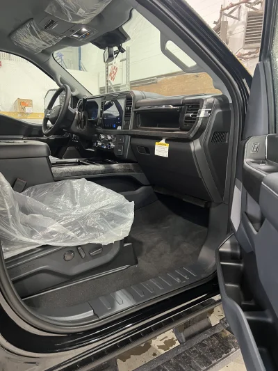 2026 FORD F250 LARIAT - M80X  PACKAGE - AGATE BLACK (UM) - 2026 FORD F-250 M80X - Image 7 of 15