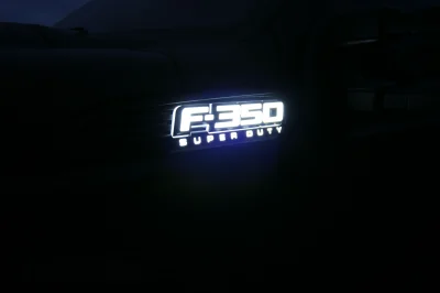 AT NIGHT SHOOT - 2015 FORD F-350 CUSTOM - Image 5 of 95