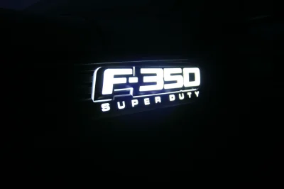 AT NIGHT SHOOT - 2015 FORD F-350 CUSTOM - Image 6 of 95