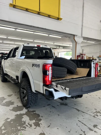 CUSTOM FORD F350 LEVEL PACKAGE BUILT BY THE BEST BUILT BY WALDOCH - 2026 FORD F-350 LEVEL - Image 9 of 13