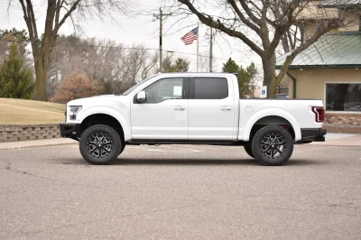 2021 FORD RAPTOR WHITE CUSTOM EDITION RAPTORX BY WALDOCH - 2021 FORD RAPTOR RAPTOR X - Image 7 of 25