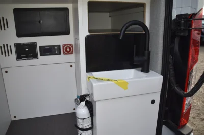 2025 WALDOCH FORD TRANSIT T250 HIGH ROOF – COYA RV CAMPER - 2025 FORD TRANSIT 250 CAMPER - Image 33 of 104
