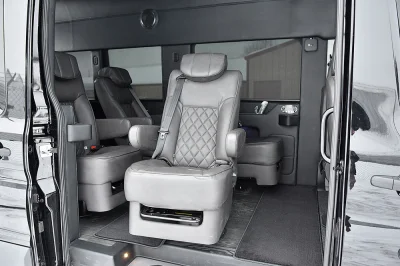 SHADOW BLACK 7 - 2019 FORD TRANSIT LIMO - Image 11 of 17