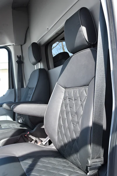 SHADOW BLACK 10 - 2019 FORD TRANSIT LIMO - Image 5 of 15