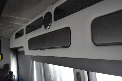 SHADOW BLACK 10 - 2019 FORD TRANSIT LIMO - Image 8 of 15