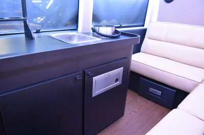 SHADOW BLACK 9 - 2019 FORD TRANSIT LIMO - Image 12 of 13