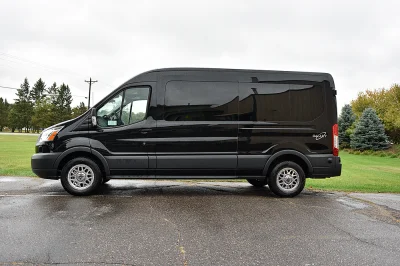 SHADOW BLACK 4 - 2019 FORD TRANSIT LIMO - Image 3 of 19