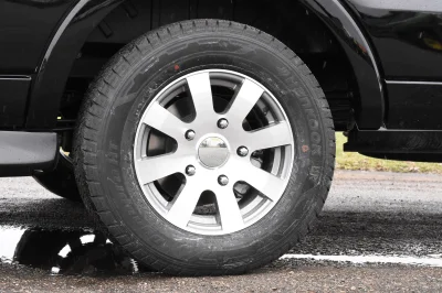 SHADOW BLACK 2 - 2019 FORD TRANSIT LIMO - Image 4 of 18