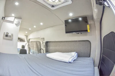 CAVANA - 2020 FORD TRANSIT CAMPER - Image 38 of 76