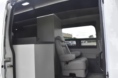 CUSTOM RV CAMPER ON FORD TRANSIT 148 MEDIUM ROOF CONVERSION TRAVEL VAN WALDOCH - 2020 FORD TRANSIT CAMPER - Image 12 of 31