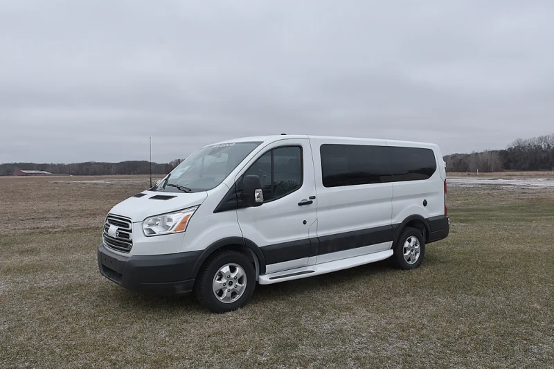OXFORD WHITE CAMPER by Waldoch Crafts