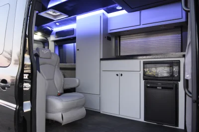 SHADOW BLACK CAMPER - 2020 FORD TRANSIT CUSTOM - Image 13 of 37