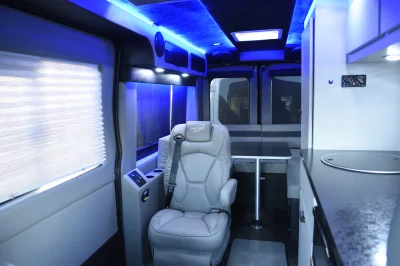 SHADOW BLACK CAMPER - 2020 FORD TRANSIT CUSTOM - Image 16 of 37