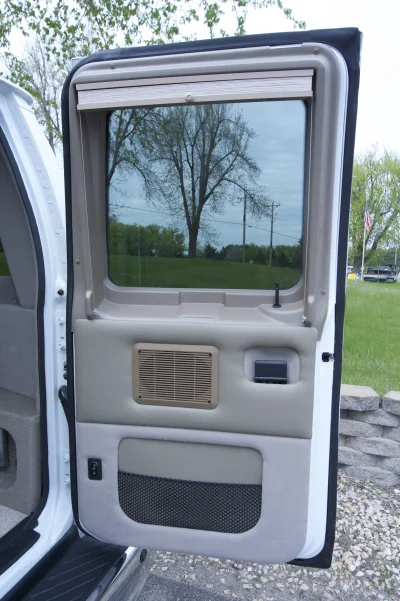 INTERIOR FORD VAN - 2020 FORD TRANSIT CUSTOM - Image 609 of 645