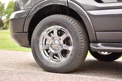 MAGNETIC 5 - 2020 FORD TRANSIT GALAXY - Image 7 of 17