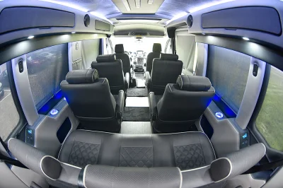 MAGNETIC 5 - 2020 FORD TRANSIT GALAXY - Image 9 of 17