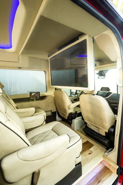 2015 CUSTOM BUILD FORD SEMA BUILD 50” BIG SCREEN TV 148 MEDIUM ROOF TRANSIT WALDOCH CONVERSION VAN - 2020 FORD TRANSIT GALAXY - Image 12 of 17