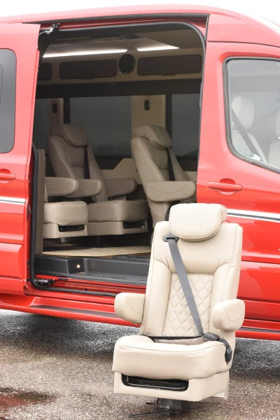 RACE RED 2 - 2020 FORD TRANSIT GALAXY - Image 13 of 22