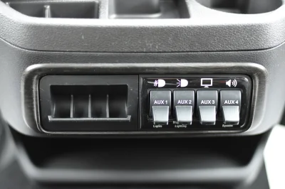 MAGNETIC 2 - 2020 FORD TRANSIT GALAXY - Image 14 of 19