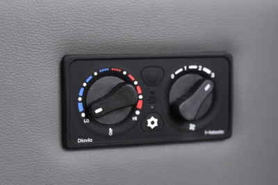 RACE RED 4 - 2020 FORD TRANSIT GALAXY - Image 9 of 20