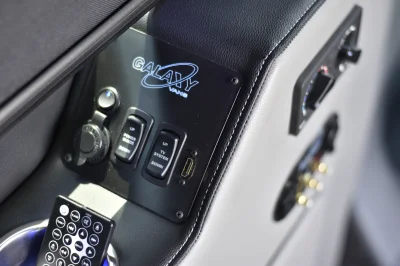 OXFORD WHITE AND INGOT SILVER - 2020 FORD TRANSIT GALAXY - Image 18 of 19