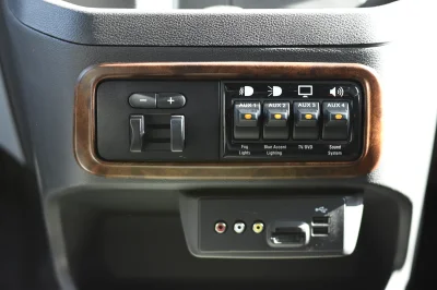 SHADOW BLACK 06 - 2020 FORD TRANSIT GALAXY - Image 11 of 15