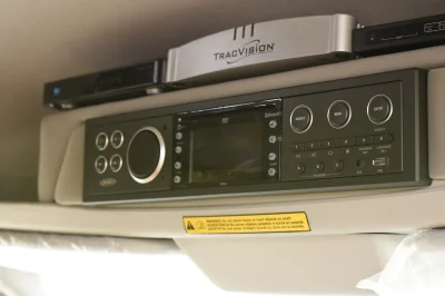 9 PASSENGER VAN LUXURY TRAVEL CONVERSION VANS ONLY WAY TO TRAVEL BY WALDOCH BEST VAN IN THE INDUSTRIES - 2020 FORD TRANSIT GALAXY - Image 16 of 20