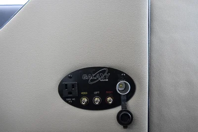 INGOT SILVER 10 TAN INTERIOR - 2020 FORD TRANSIT GALAXY - Image 20 of 22