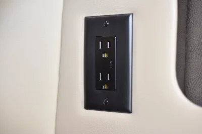 RACE RED MOBILITY - 2020 FORD TRANSIT GALAXY - Image 29 of 29