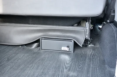 MAGNETIC 1 - 2020 FORD TRANSIT GALAXY - Image 6 of 10