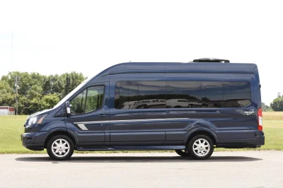 11 PASSENGER WITH AWNING GALAXY LUXURY - 2020 FORD TRANSIT GALAXY - Image 2 of 10
