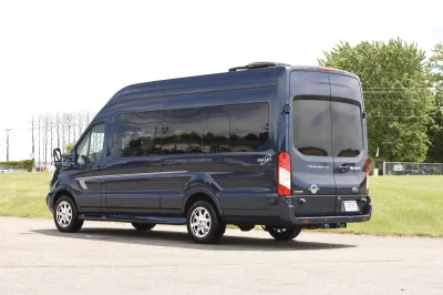 11 PASSENGER WITH AWNING GALAXY LUXURY - 2020 FORD TRANSIT GALAXY - Image 3 of 10