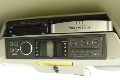 11 PASSENGER WITH AWNING GALAXY LUXURY - 2020 FORD TRANSIT GALAXY - Image 7 of 10