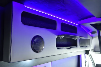 6 PASSENGER BIKE HAULER GALAXY HIGH ROOF - 2020 FORD TRANSIT GALAXY - Image 10 of 17