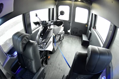 6 PASSENGER BIKE HAULER GALAXY HIGH ROOF - 2020 FORD TRANSIT GALAXY - Image 17 of 17