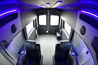 6 PASSENGER BIKE HAULER GALAXY HIGH ROOF - 2020 FORD TRANSIT GALAXY - Image 6 of 17