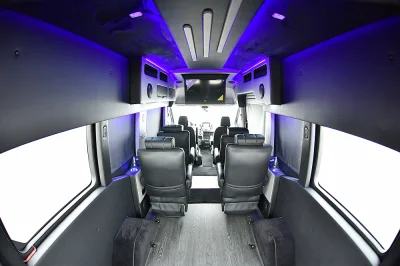 6 PASSENGER BIKE HAULER GALAXY HIGH ROOF - 2020 FORD TRANSIT GALAXY - Image 7 of 17