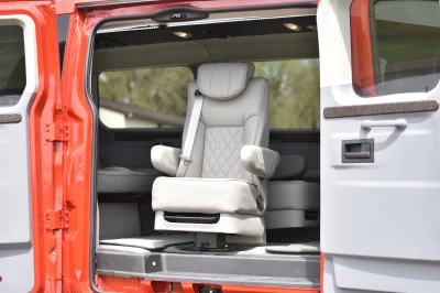 RACE RED 2 - 2020 FORD TRANSIT LANDMARK - Image 8 of 16